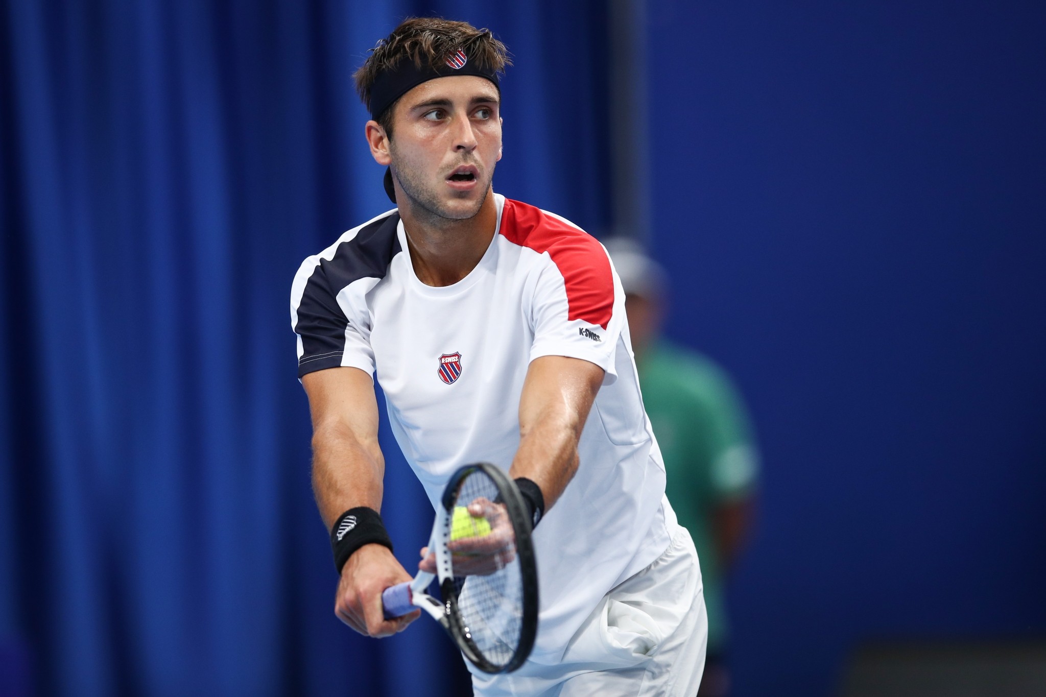 而是训练中 而是训练中